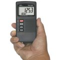 lutron-two-channel-thermometer-tm-925.1